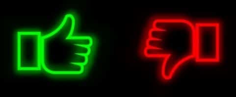 green and red thumbs up 